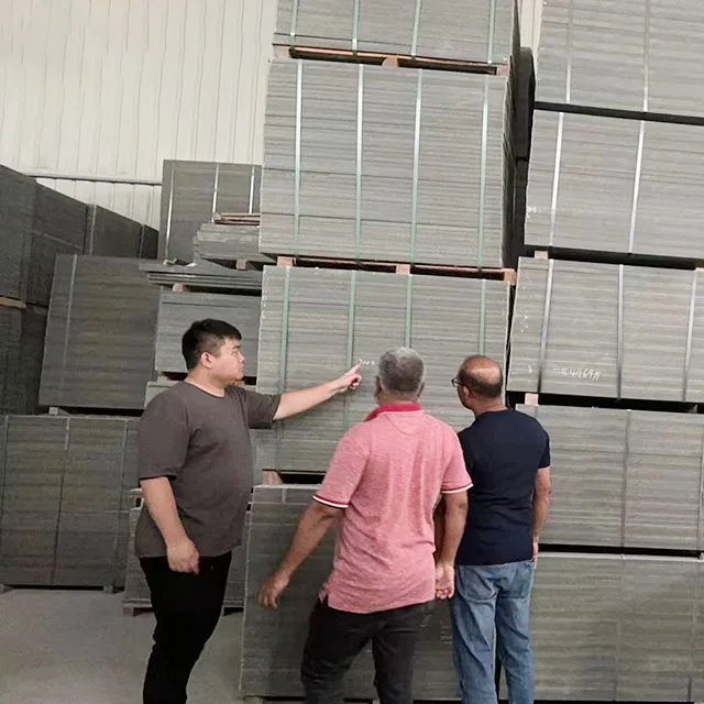 Palette de machines de fabrication de briques